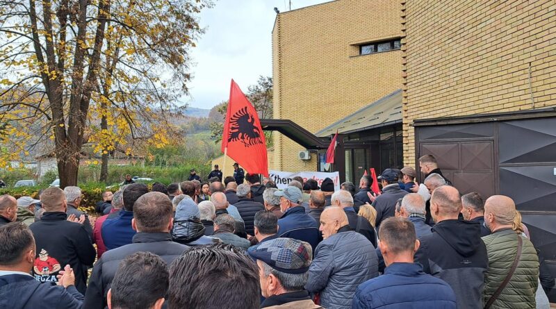 Shqiptarët e Medvegjës protestojnë kundër diskriminimit përmes pasivizimit dhe formave të tjera