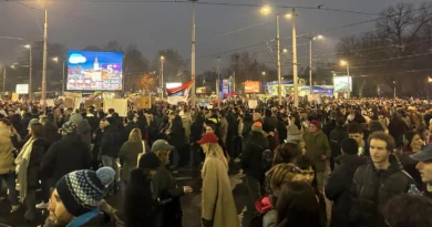 Greva e përgjithshme në Serbi, pas bllokadës së Autokomandës, studentët drejtohen në Prokurorinë e Lartë