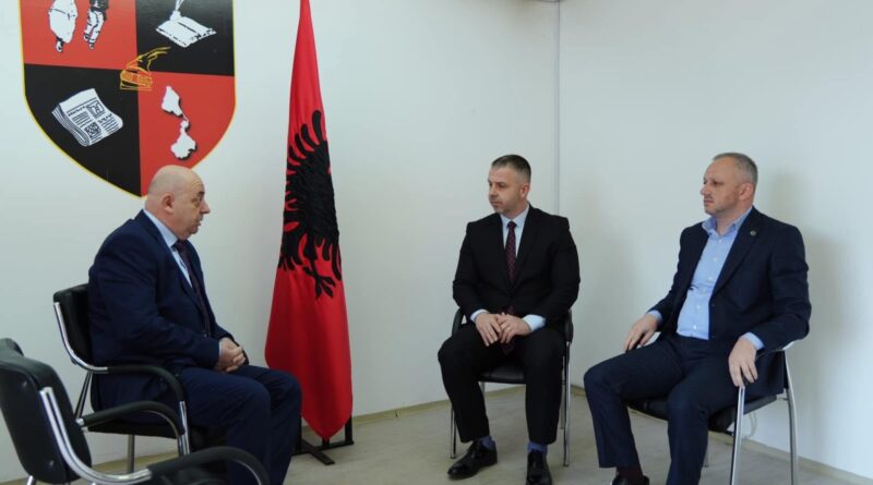 Rexhepi dhe Salihi sot pritën Ambasadorin e Kosovës në Beograd Jetish Jasharin