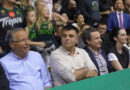 Presidenti i Trepçës Vullnet Sefaja i bashkon Albin Kurtin e Bedri Hamzën, po e shijojnë bashkë finalen