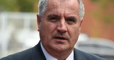 Kryeministri i Republika Srpska, Radovan Viskoviq, jep dorëheqjen