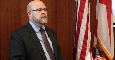 Ish-ambasadori amerikan Hovenier, alarmon: Nëse Kosova s’i përgjigjet ofertës së Trumpit për gazin, SHBA-ja mund të humbasë interesin për të